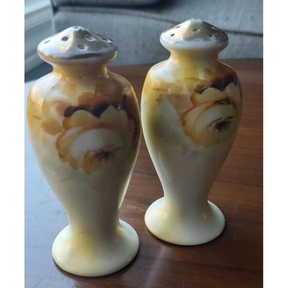 Vintage Salt and Pepper Shakers Floral Hand Painted White and Orange flowers,...
